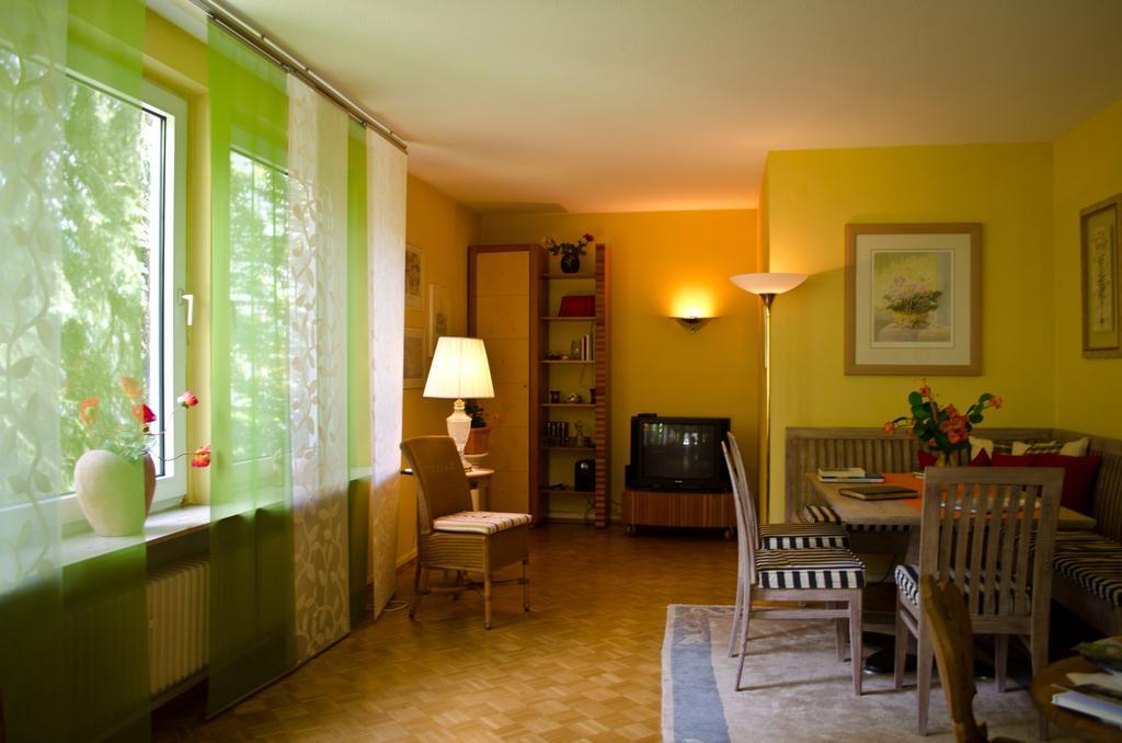 Haus Helvetia Bed & Breakfast Bad Orb Exterior photo
